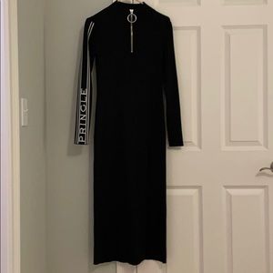 Super comfortable Pringle long sleeve dress.